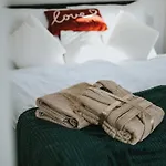 Halacs Homes- Boutique Cabins, Boutique
