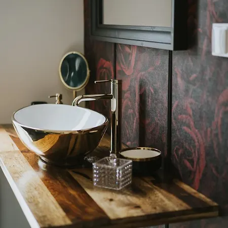 Halacs Homes- Boutique Cabins, Boutique 別荘 Balatonalmádi