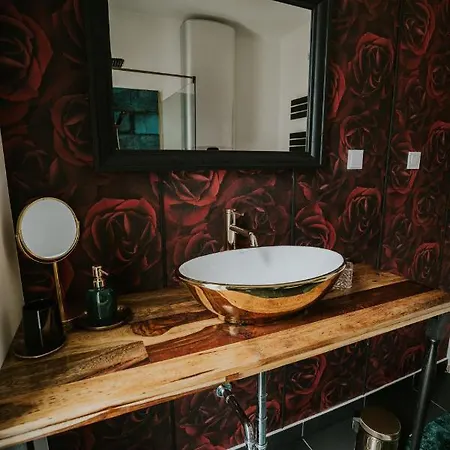 Halacs Homes- Boutique Cabins, Boutique 度假居 *