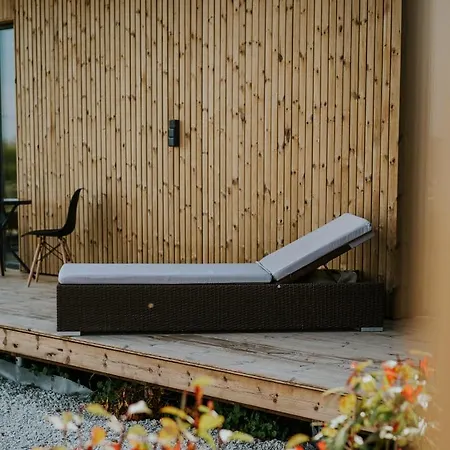 Halacs Homes- Boutique Cabins, Boutique Holiday home Balatonalmadi