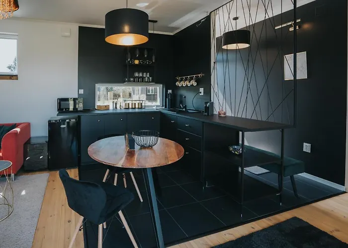 Halacs Homes- Boutique Cabins, Boutique