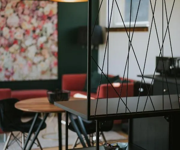 Halacs Homes- Boutique Cabins, Boutique * Balatonalmádi